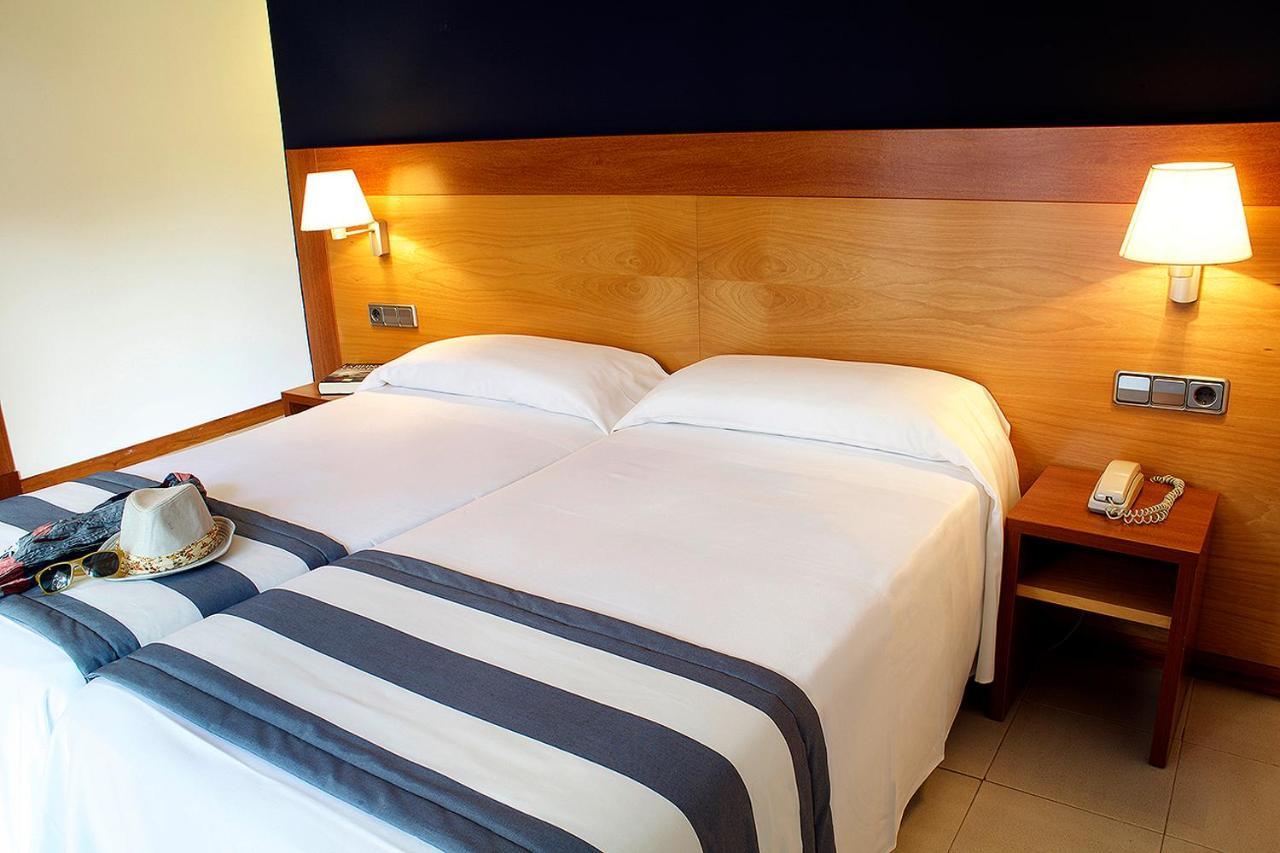 Hotel Els Pins Platja d'Aro Kültér fotó